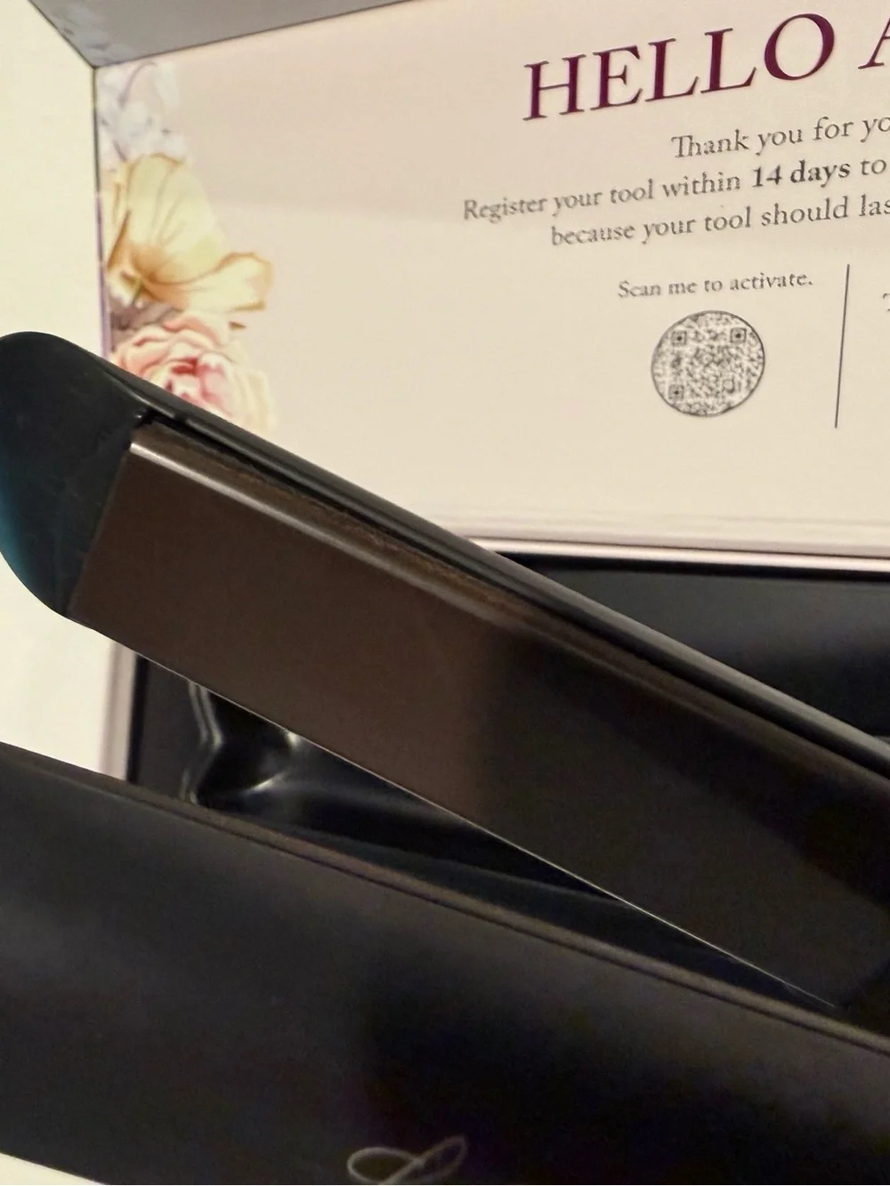 chic Ceramic Ionik Flat Iron - Black
